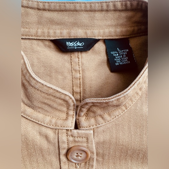 MOSSIMO tan cotton jacket with buttons, large. - Picture 8 of 8